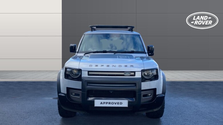 Land Rover Defender 3.0 D300 X-Dynamic HSE 110 5dr Auto Diesel Estate